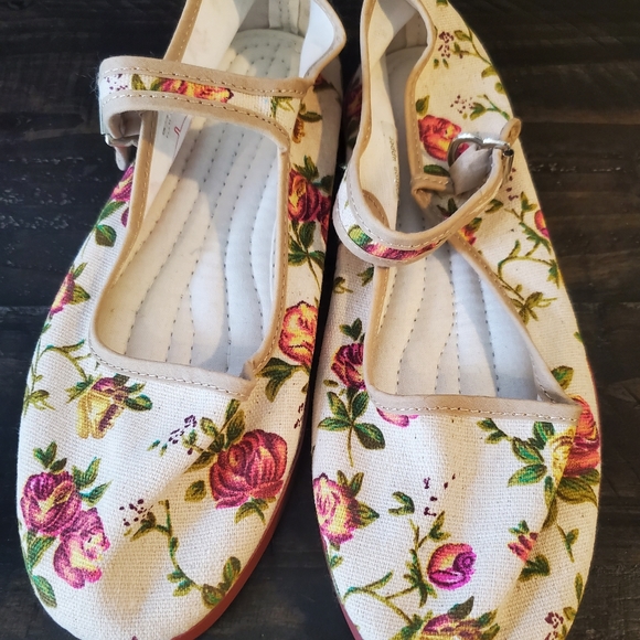 New Flower Print Mary Jane Canvas Cloth Shoes - Picture 5 of 5